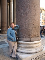 Kari with Pantheon Column