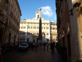 Approaching Palazzo Montecitorio